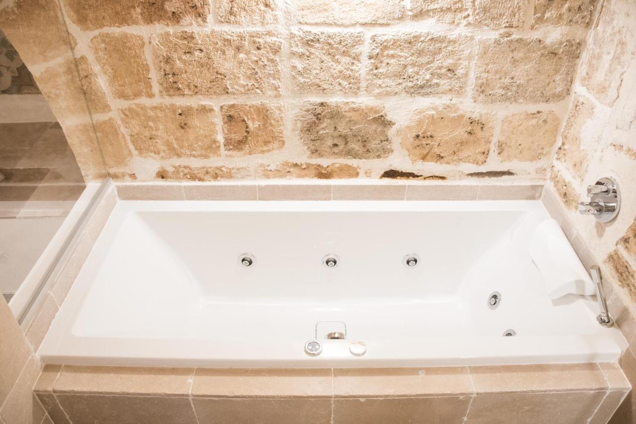 Dimore Del Borgo Antico - La Zaffara Monopoli Exterior foto